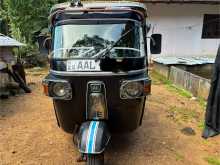 Bajaj 4 Stroke 2013 Three Wheel