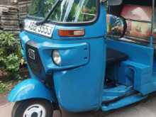 Bajaj 4 Stroke 2015 Three Wheel