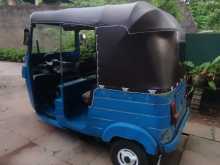 https://riyasewana.com/uploads/bajaj-4-stork-2015-149035012654.jpg
