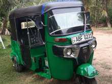 Bajaj 4 Stroke 2015 Three Wheel