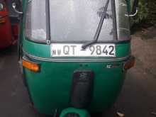 Bajaj 4 Stroke 2009 Three Wheel