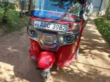 Bajaj 4 Stroke 2015 Three Wheel
