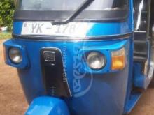 Bajaj 4 Stroke 2011 Three Wheel