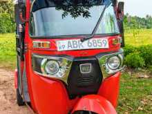Bajaj 4 Stroke 2018 Three Wheel