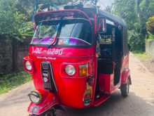 Bajaj 4 Stroke 2010 Three Wheel