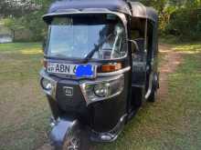 Bajaj 4 Stroke 2016 Three Wheel