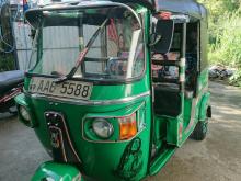 Bajaj 4 Stroke 2012 Three Wheel