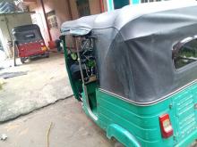 Bajaj 4 Stroke 2014 Three Wheel