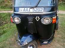 Bajaj 4 Stroke 2013 Three Wheel