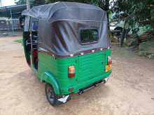 https://riyasewana.com/uploads/bajaj-4-strock-2010-1510401812622.jpg