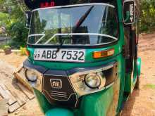 Bajaj 4 Strock 2015 Three Wheel