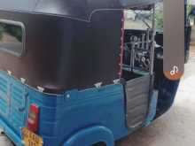 Bajaj 4 Stroke 2015 Three Wheel