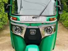 Bajaj 4 Stroke 2016 Three Wheel