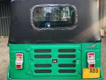 https://riyasewana.com/uploads/bajaj-4-strock-2018-189514912952.jpg