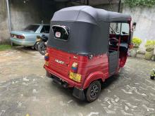 https://riyasewana.com/uploads/bajaj-4-strock-2312142724081.jpg