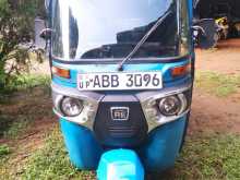 Bajaj 4 Stroke 2015 Three Wheel