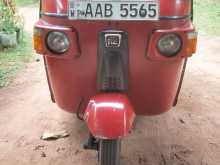 Bajaj 4 Stroke 2012 Three Wheel