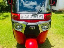 Bajaj 4 Stroke 2014 Three Wheel