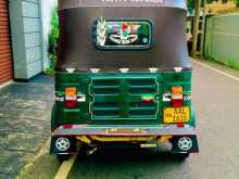 https://riyasewana.com/uploads/bajaj-4-strock-51110324312.jpg