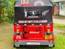 https://riyasewana.com/uploads/bajaj-4-strok-14808104382.jpg