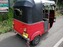 https://riyasewana.com/uploads/bajaj-4-strok-17192456122.jpg