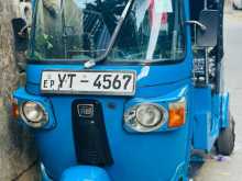 Bajaj 4 Strok 2011 Three Wheel