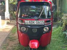 Bajaj 4 Stroke 2016 Three Wheel