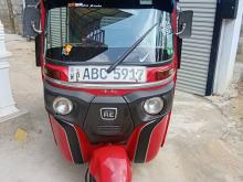 Bajaj 4 Stroke 2015 Three Wheel