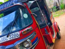 Bajaj 4 Stroke 2016 Three Wheel