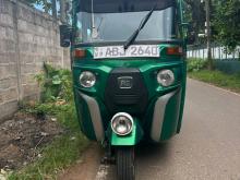 Bajaj 4 Stroke 2016 Three Wheel