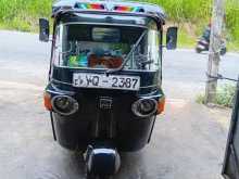 Bajaj 4 Stroke 2011 Three Wheel