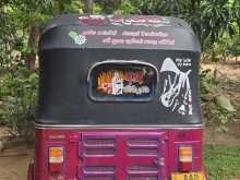 https://riyasewana.com/uploads/bajaj-4-stroke-111303014783.jpg