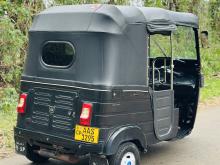 https://riyasewana.com/uploads/bajaj-4-stroke-1114080417435.jpg