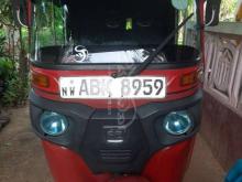 Bajaj 4 Stroke 2016 Three Wheel