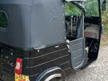 https://riyasewana.com/uploads/bajaj-4-stroke-111551044193.jpg