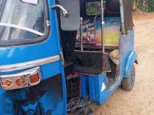 https://riyasewana.com/uploads/bajaj-4-stroke-111714366254.jpg