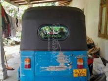 https://riyasewana.com/uploads/bajaj-4-stroke-1163902465210.jpg