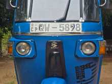 Bajaj 4 Stroke 2010 Three Wheel