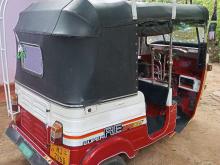 https://riyasewana.com/uploads/bajaj-4-stroke-121001136214.jpg
