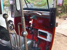 https://riyasewana.com/uploads/bajaj-4-stroke-121001136605.jpg