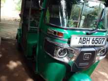 Bajaj 4 Stroke 2016 Three Wheel