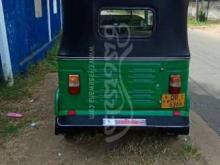 https://riyasewana.com/uploads/bajaj-4-stroke-1273209470177.jpg