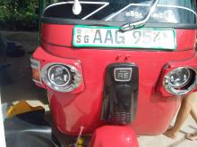 Bajaj 4 Stroke 2013 Three Wheel