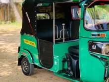 https://riyasewana.com/uploads/bajaj-4-stroke-141418044192.jpg