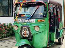 Bajaj 4 Stroke 2015 Three Wheel