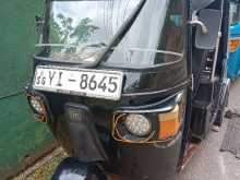 Bajaj 4 Stroke 2011 Three Wheel