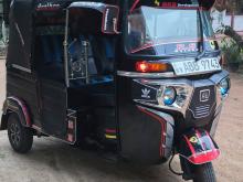 Bajaj 4 Stroke 2015 Three Wheel