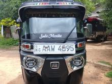 Bajaj 4 Stroke 2015 Three Wheel