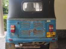 https://riyasewana.com/uploads/bajaj-4-stroke-161715144533.jpg