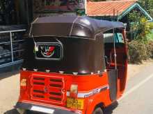 https://riyasewana.com/uploads/bajaj-4-stroke-162030414272.jpg